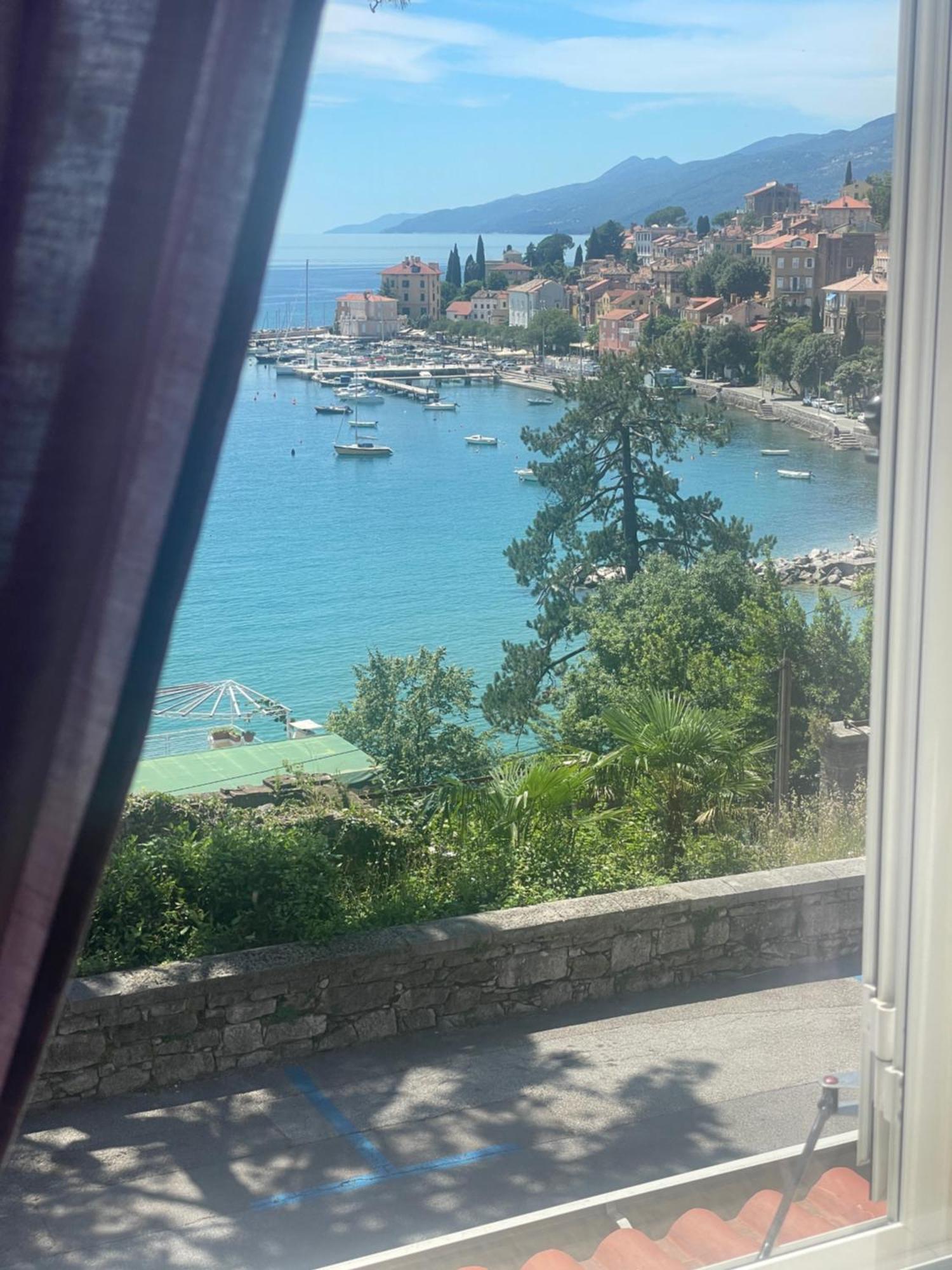 Apartments Villa Dinka Abbázia Kültér fotó