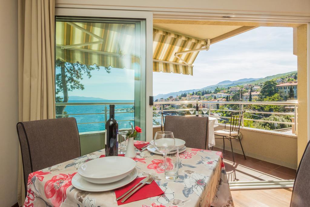 Apartments Villa Dinka Abbázia Kültér fotó